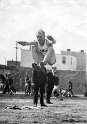 EVERETT BRADLEY
