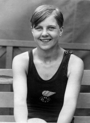 LISA LINDSTROM